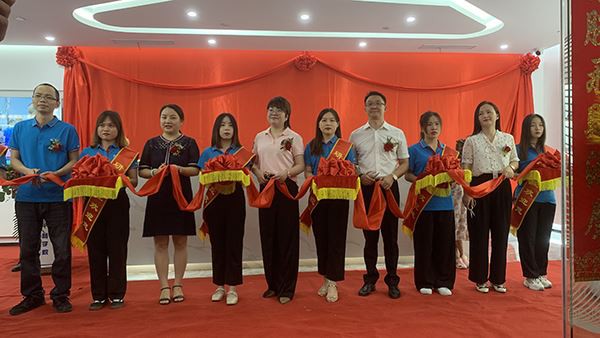 Merayakan Kepindahan Kami Ke Rumah Baru! Upacara Pembukaan Pindah Rumah Perus...